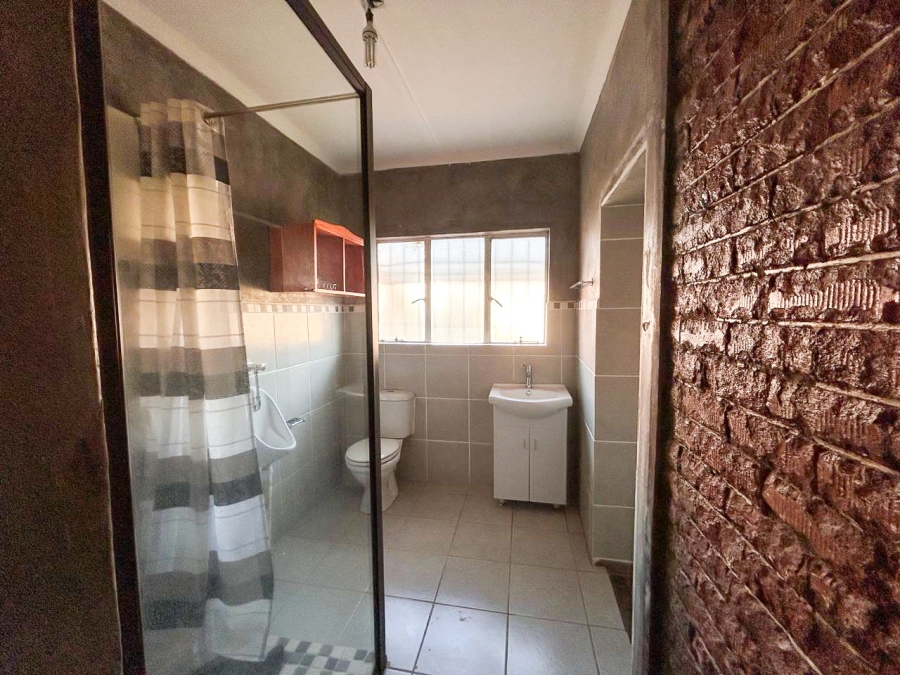 4 Bedroom Property for Sale in Parys Free State